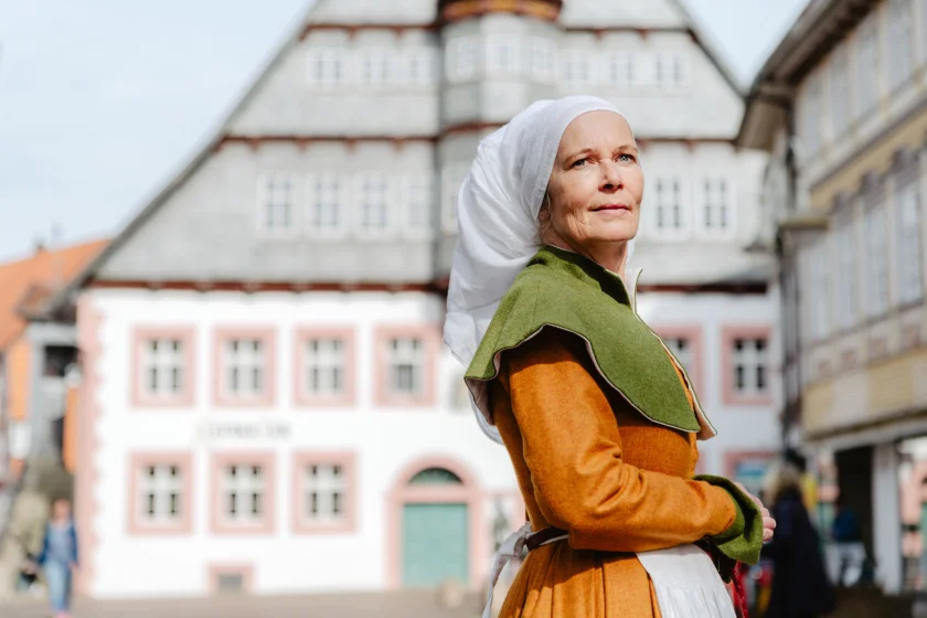 Anna Freienhagen plaudert aus dem Nähkästchen – Geschichten einer Bürgermeistergattin