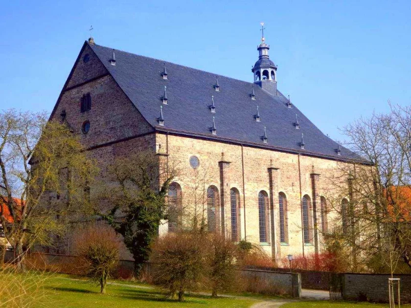 Barocke Pracht und neusachliche Ausmalung: Führung durch die Klosterkirche Lamspringe