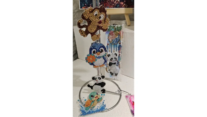 Diamond Painting - Funkelnde Kreativität für Groß und Klein! - Lust auf Glitzern, Basteln und jede Menge Kreativspaß? 🌈💖 Dann kommt zu unserem Diamond-Painting-Kinderkurs in der Glashütte Zellerfeld!