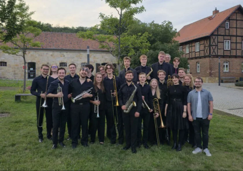 Die Landes­jugend­big­band groovt das Kloster - 