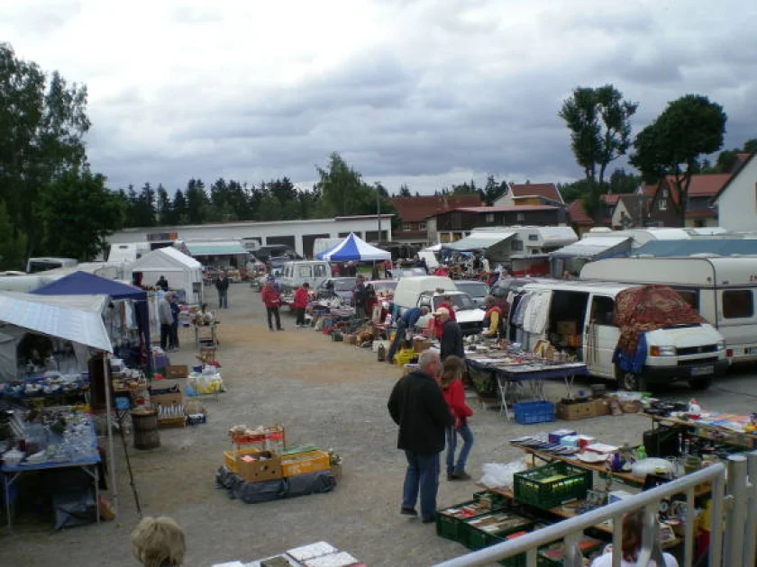 Flohmarkt in Hasselfelde - von Hubert Franz