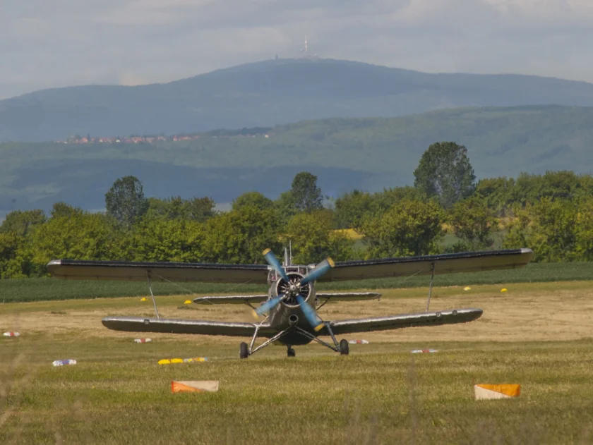 Flugtag auf dem Verkehrslandeplatz - Himmelfahrt auf dem Flugplatz