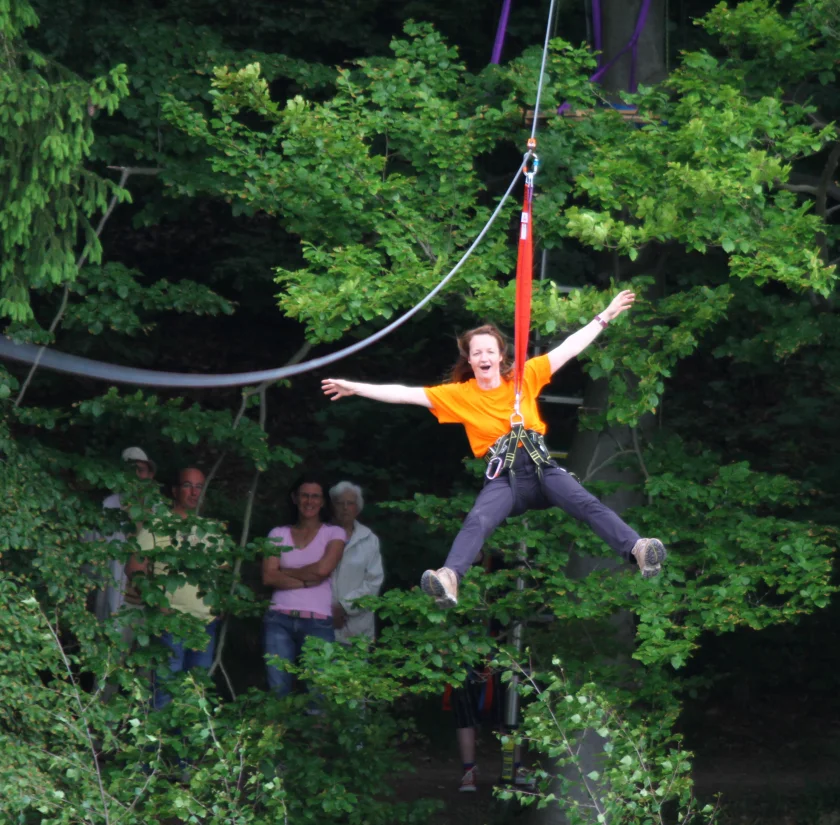 Flying-Fox-Seilbahn über den Schmelzteich