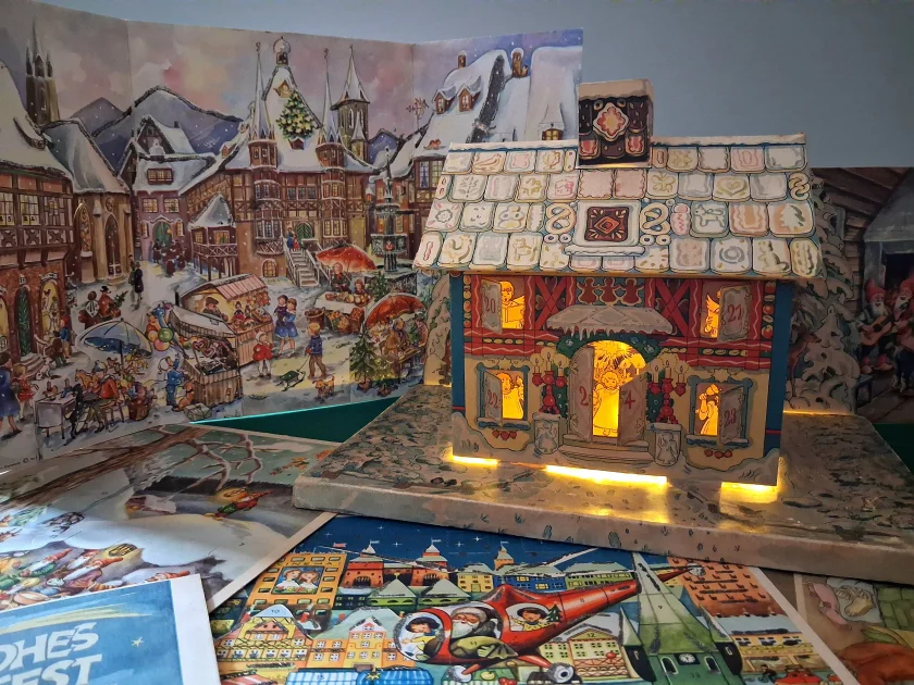 Führung durch die Sonderausstellung - Türchen auf!Adventskalender aus mehr als 100 Jahren