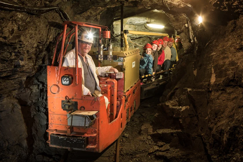 Glühweintour im Rabensteiner Stollen