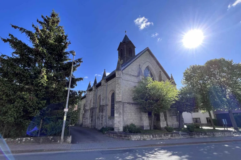 Gottesdienst - Kirche Neuhof
