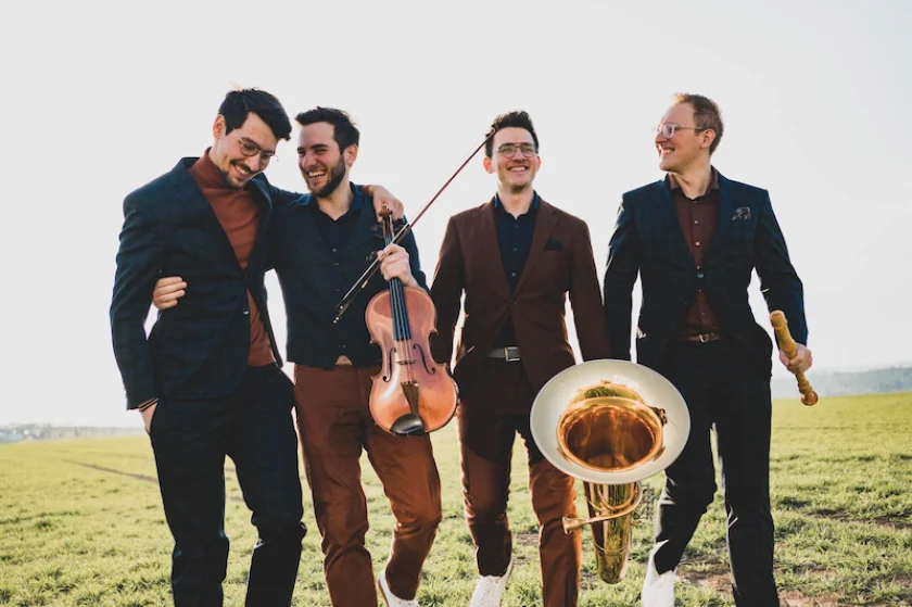 Hanke Brothers – Express Yourself
