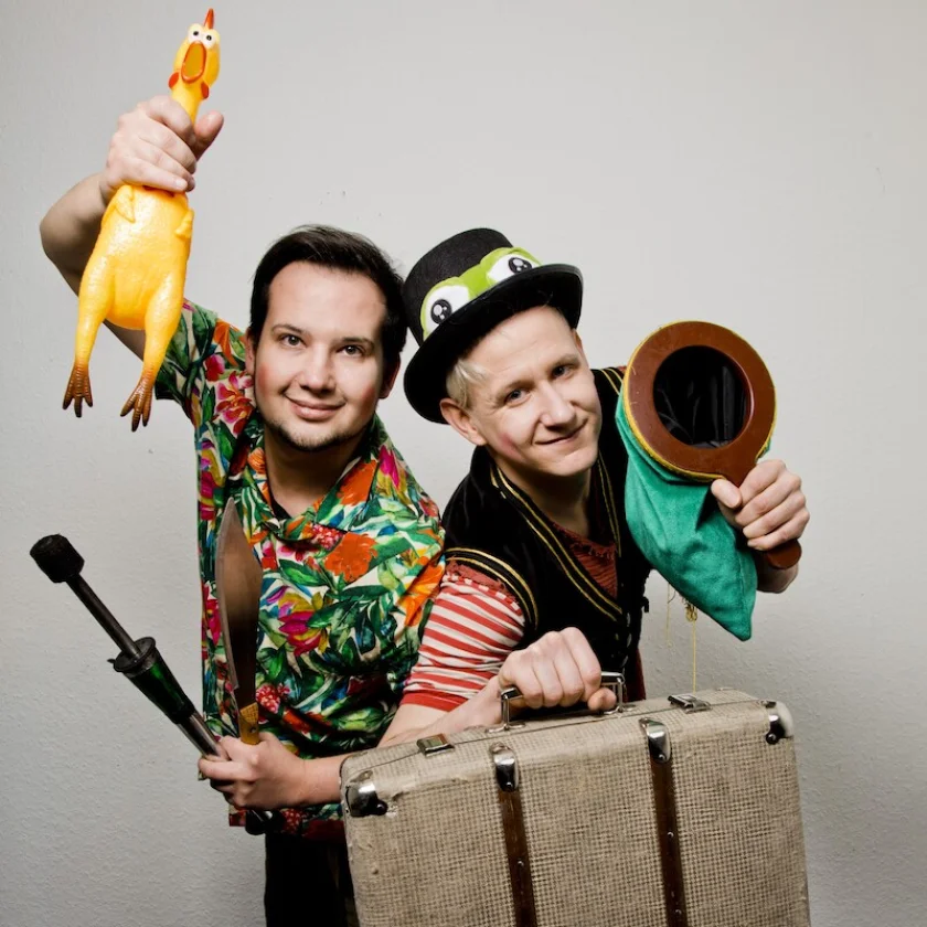 Joschis kunterbuntes Kindervarieté - Joschis kunterbuntes Kindervarieté - auf unserem Außengelände