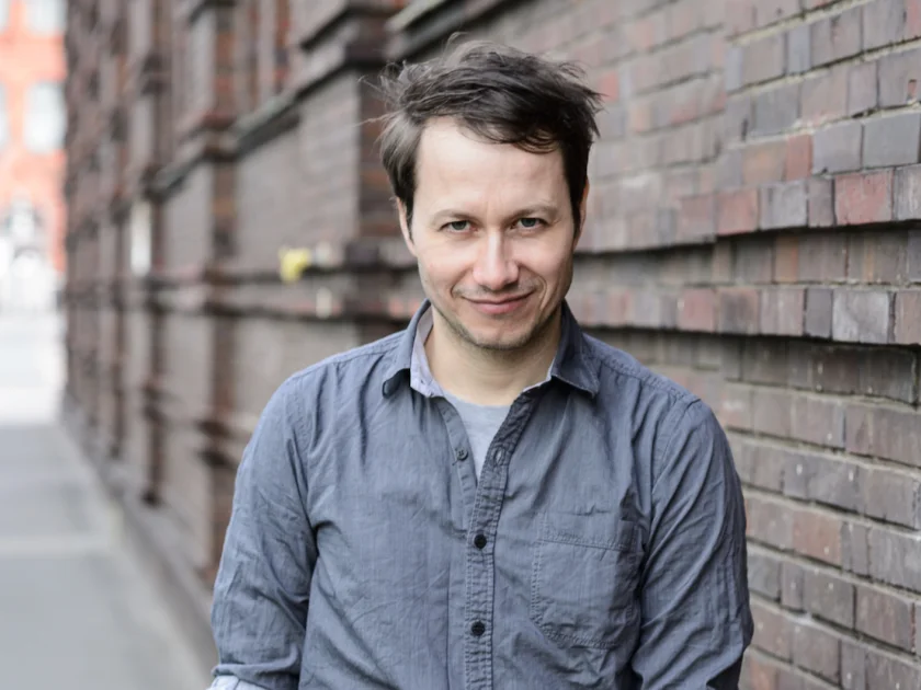 Kabarett in der Remise: Marco Tschirpke "Empirisch belegte Brötchen"