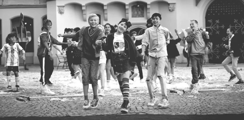 KINDER - STUBE - Hoch die Hände - Wochenende