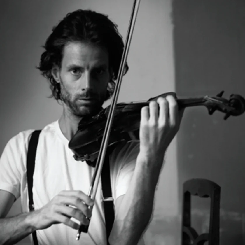 My Neighbourhood – Geschichten, Fotografien und Musik inspiriert von den Zabaleen aus Kairo präsentiert von Christian Stejskal aus Wien