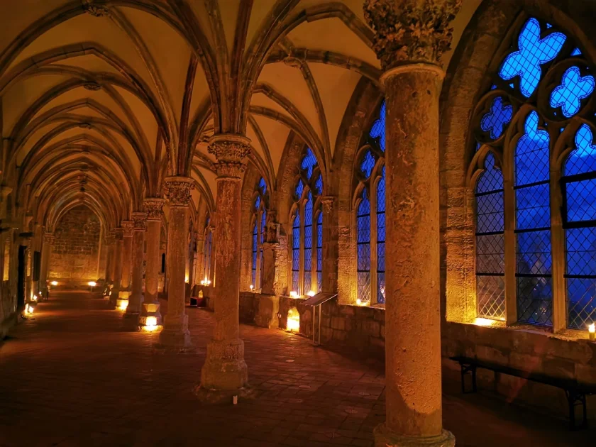 Nacht der Offenen Pforte - Mit Familie und Freunden eine Nacht lang in die Welt des Mittelalters eintauchen!