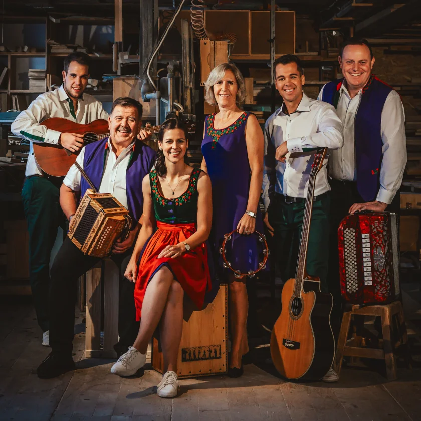 Oesch´s - Die Dritten - Handmade Tour 2025 - Die Veranstaltung wurde aufgrund gesundheitlicher Probleme vom 07.02.2026 auf den 28.10.2026 verschoben. Bereits gekaufte Tickets behalten ihre Gültigkeit.