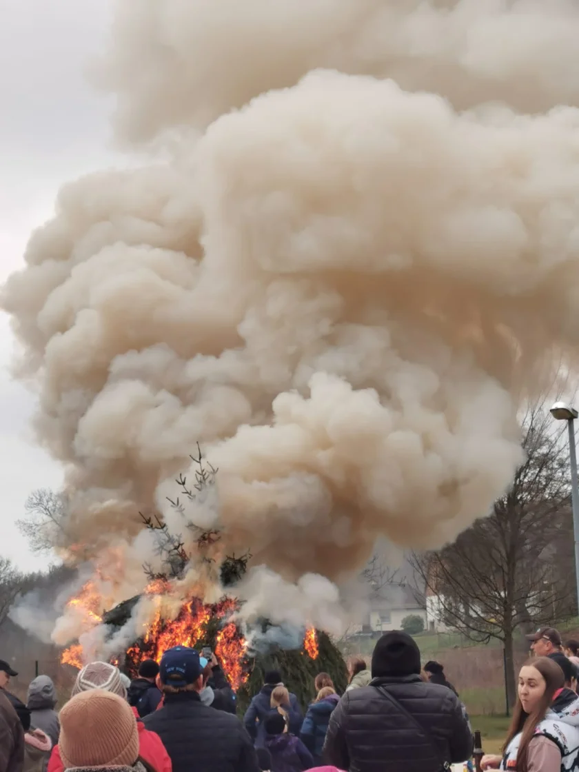 Osterfeuer in Zorge