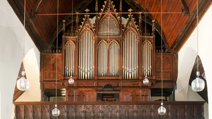 Pantomime und Orgel
