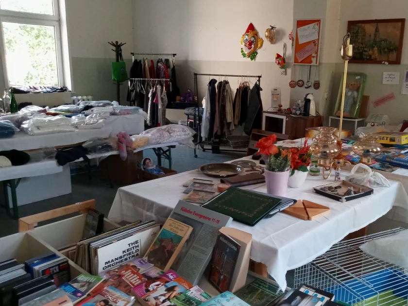Sommerflohmarkt in der Alten Schule