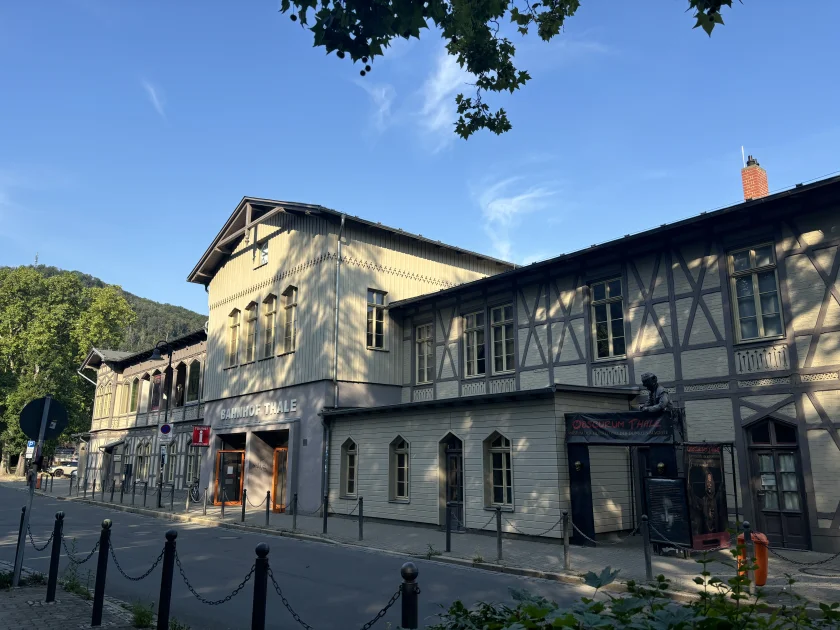 Thalenser Bahnhofsfest - Ein buntes Fest für die ganze Familie auf dem Gelände des Thalenser Hauptbahnhofs!