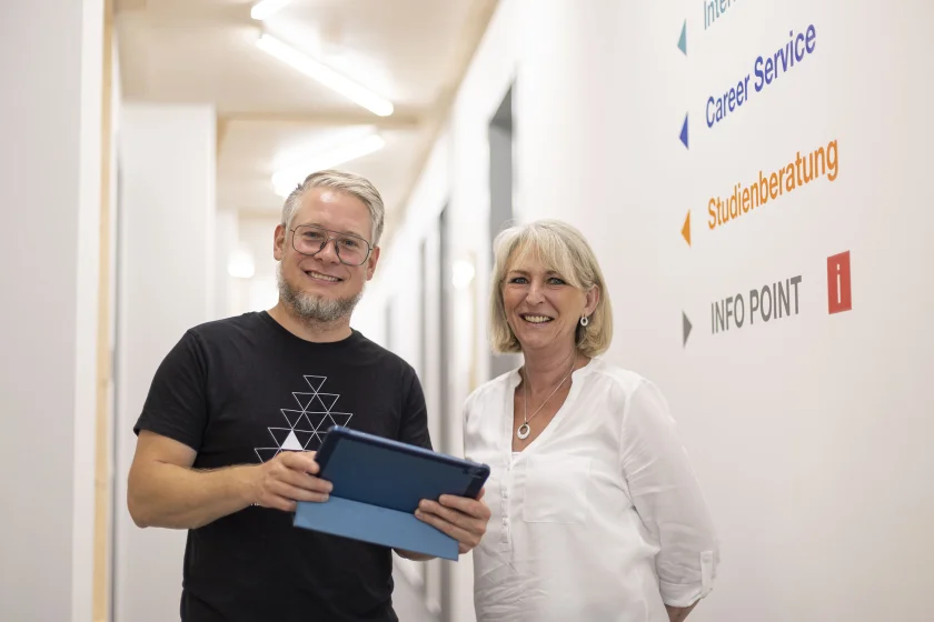 Virtueller Elternabend der Hochschule Harz - Antworten auf alle Fragen rund ums Studium an der Hochschule HarzStudienberatung lädt zum Virtuellen Elternabend ein