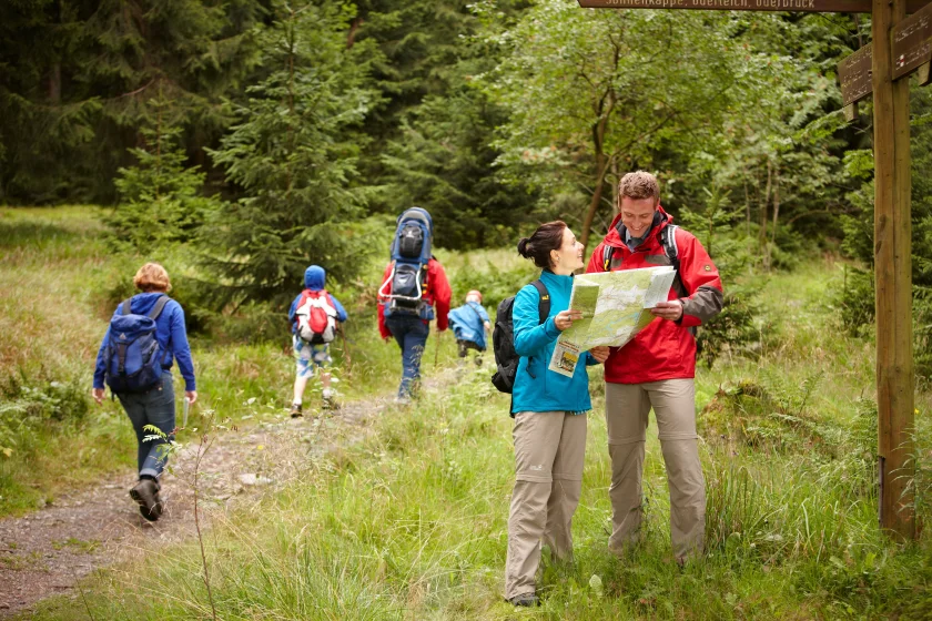 Walpurgiswanderung zum weltgrößten Hexenbesen mit „Wanderteufel Axel“