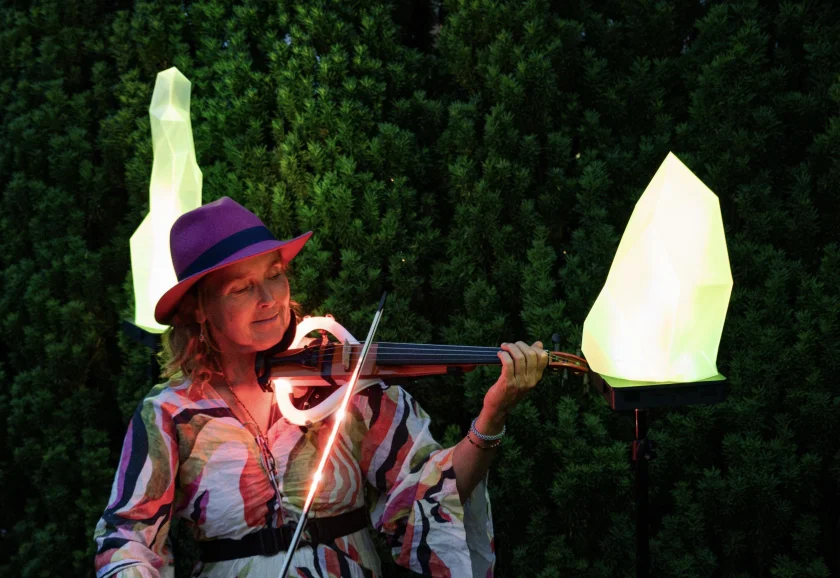 „Wenn Klänge leuchten“ - ein Konzert der besonderen Art mit Linda Trillhaase